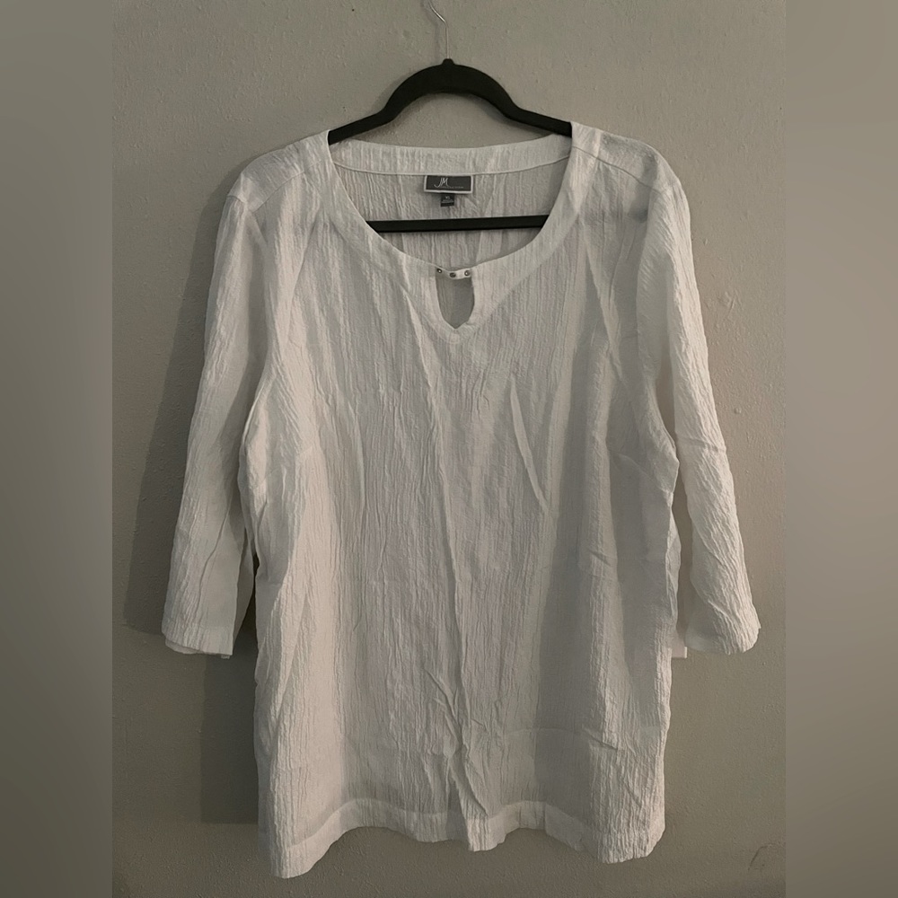 JM Collection White Metal Front Long Sleeve Tunic